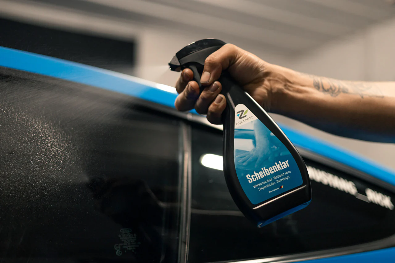 Glass Cleaning and Protection Kit - Image 5